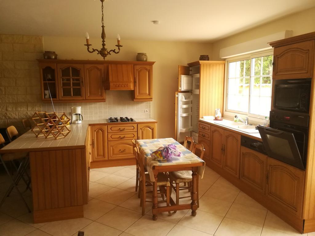 Gite Du Vignoble Sidky Lussac (Gironde) Exterior foto